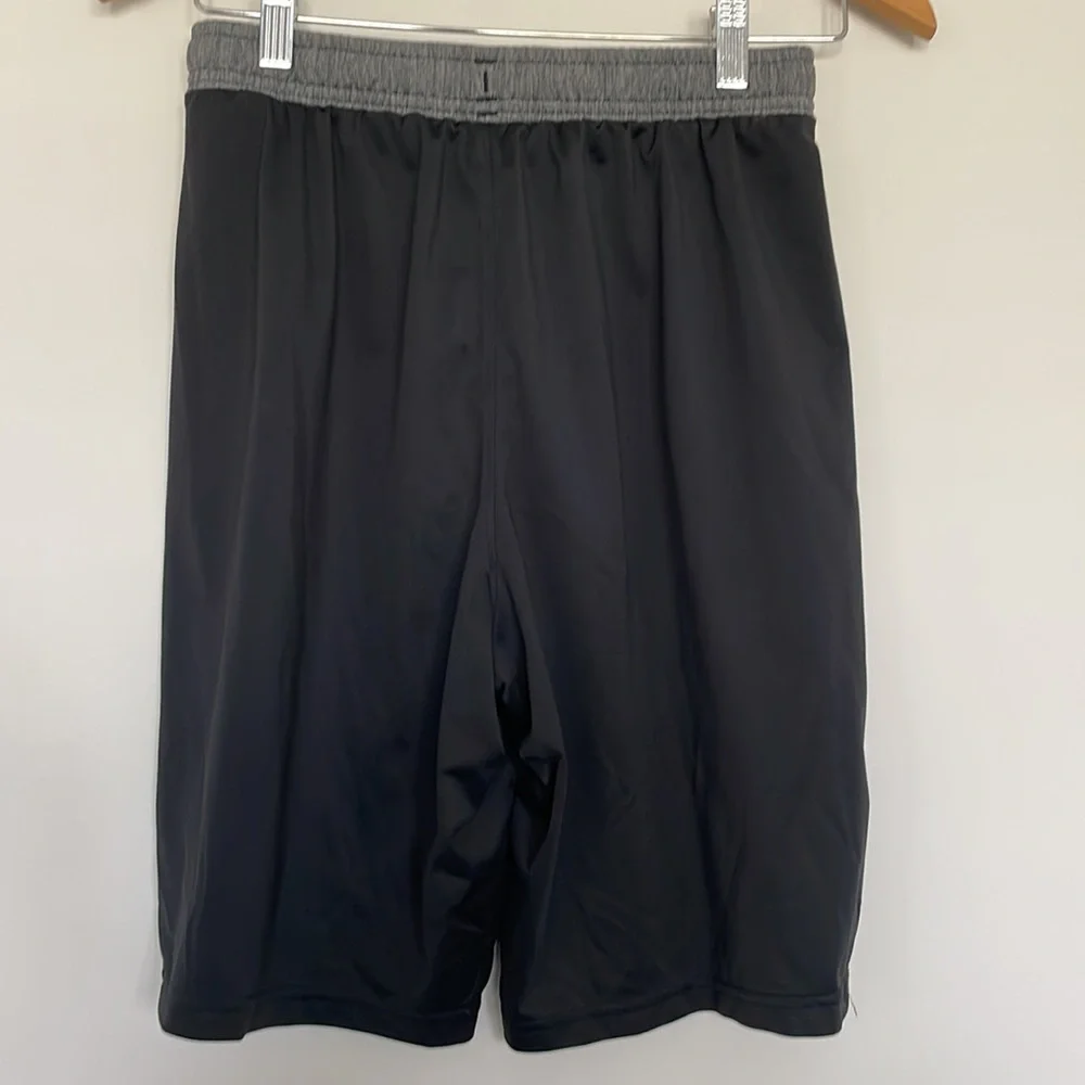 Under Armour Heat Gear Black Athletic Shorts Sz S EUC
